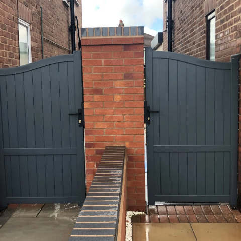 The Abbey - Aluminium Pedestrian Gate