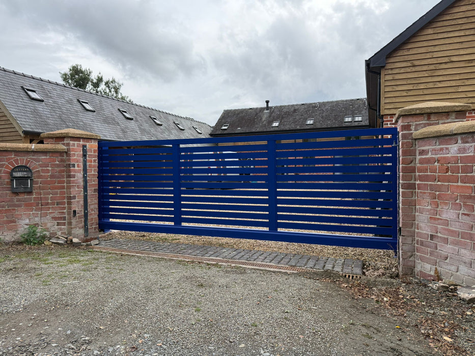The Oxford - [Gale Guard] - Automatic Cantilever Sliding Gate