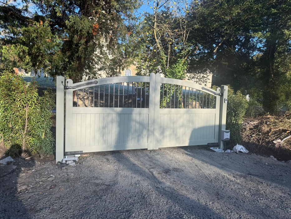 The Patriot - Aluminium Driveway Gates - Partial privacy curved top with mixed infill