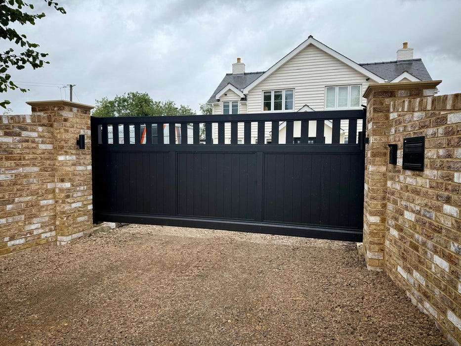 The Portobello Venti Guard automatic aluminium cantilever sliding gate for residential security